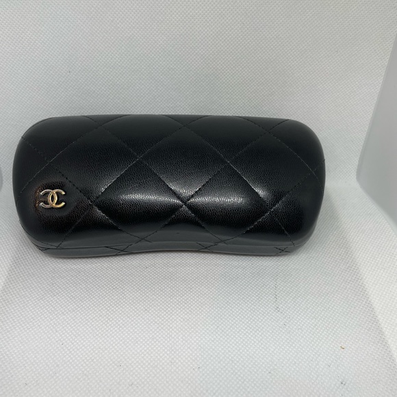 Channel Aviator Sunglasses - Picture 14 of 15